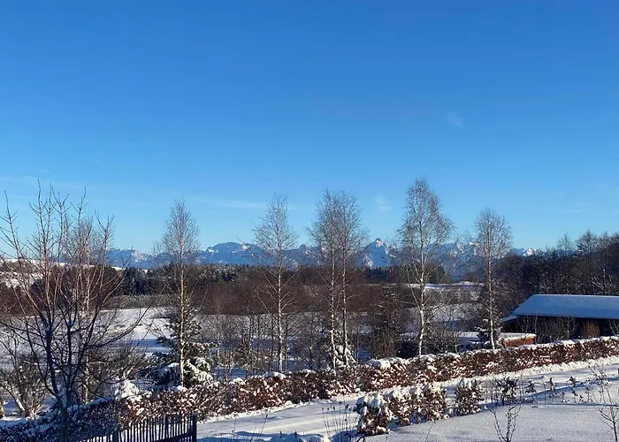 Ferienwohnung Mit Eigenem Garten Und Bergblick